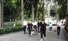 運(yùn)動(dòng)給聚力膠粘帶來成功因素--記CCTV攝制組跟拍郭總業(yè)余愛好的花絮