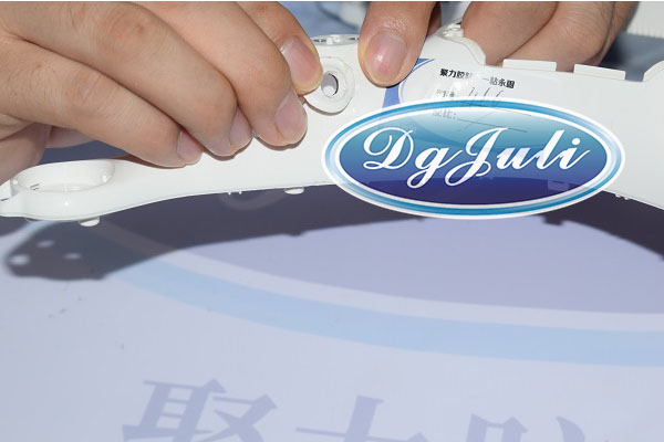 用積極的態(tài)度處理每個細節(jié)--- 看東莞聚力膠粘如何贏得與聞名無人機生產公司的合作